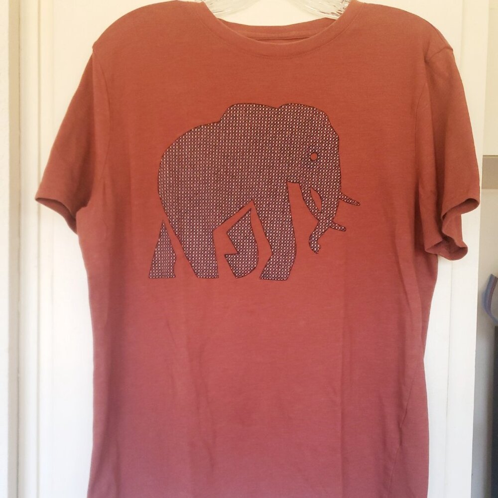 Red Elephant T Shirt Banana Republic